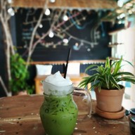 เมนูของร้าน บ้านศิลป์ ลาภิน วัดร่องขุ่น