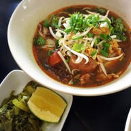 ติ๊กแสนแปด