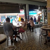 บรรยากาศ ข้าวมันไก่ไทยสวัสดี