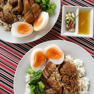 เมนูของร้าน บ้านอิ่มสำราญ
