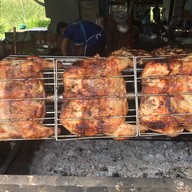 บรรยากาศ ไก่ย่างวิเชียรบุรี สนามบินน้ำ