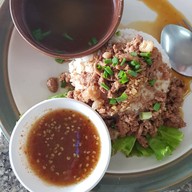 เมนูของร้าน ก๋วยเตี๋ยวเจ๊ลี่
