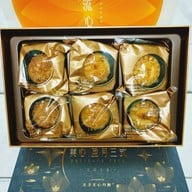 ไส้คัสตาร์ดรวมรส มี 6 ชิ้น