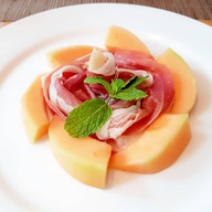 เมนูของร้าน Parlour Restaurant & Bar คริสตัล ดีไซน์เซ็นเตอร์