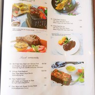 Parlour Restaurant & Bar คริสตัล ดีไซน์เซ็นเตอร์