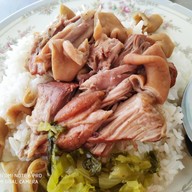 เมนูของร้าน ข้าวขาหมูนครปฐม รามอินทรา