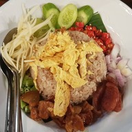 เมนูของร้าน ไข่ขยี้ พริกน้ำปลา