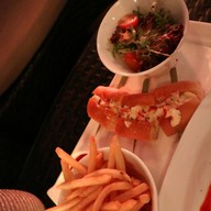 เมนูของร้าน The Lantern Bar Fullerton Hotel