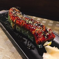 Play Sushi & Bar เพลย์ซูชิ