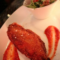 เมนูของร้าน The Lantern Bar Fullerton Hotel