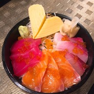 Play Sushi & Bar เพลย์ซูชิ