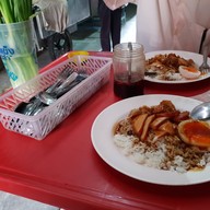 เมนูของร้าน ทรง