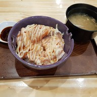 เมนูของร้าน Salmonfin สตรีวิทยา2