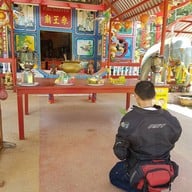 บรรยากาศ ศาลเจ้าพ่อเกาะช้าง