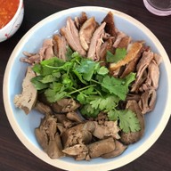 เมนูของร้าน ฉั่วเจียบฮวด ห่านพะโล้ท่าดินแดง ซอยท่าข้าม 24