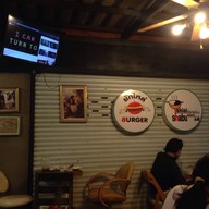 บรรยากาศ ยักไหล่ Burger ธัญบุรี คลอง 6