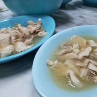 ก๋วยเตี๋ยวไก่ไทยนายโต้งเจ้าเก่า ซอย 2