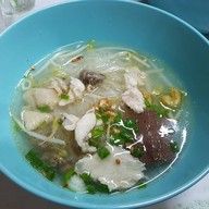 ก๋วยเตี๋ยวไก่ไทยนายโต้งเจ้าเก่า ซอย 2