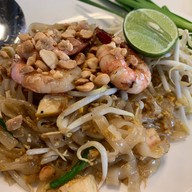 369 ผัดไทยกุ้งสด