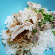 ก๋วยเตี๋ยวไก่ไทยนายโต้งเจ้าเก่า ซอย 2
