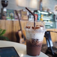 Classic12 Cafe