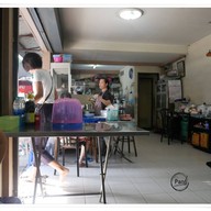 บรรยากาศ เจ๊แอ๋ว ต้มเลือดหมู โจ๊ก