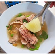 เมนูของร้าน เจ๊แอ๋ว ต้มเลือดหมู โจ๊ก