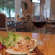 Parlour Restaurant & Bar คริสตัล ดีไซน์เซ็นเตอร์