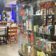 บรรยากาศ kopi-o board game cafe