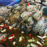 อ้อย&ปิ๋ว (กั้ง หอย ปูดอง เยาวราช)