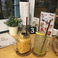 เมนูของร้าน Bingsu House Dessert and Steak