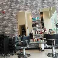 Tubtim Beauty Salon and Spa