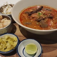 เหนือสาทร
