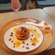 เมนูของร้าน Spinomad Hostel and Laundry Cafe