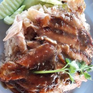เมนูของร้าน ข้าวมันไก่อบท่าช้าง