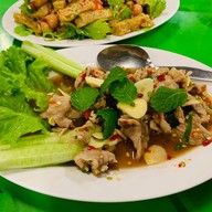 เมนูของร้าน ครัวกัปตันกบ8