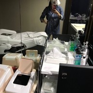 Luxury Clinic เซ็นทรัลพลาซาพระราม 2