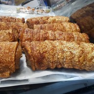 เมนูของร้าน ⭐️อ้วนนะหมูกรอบชาชู ข้าวมันไก่