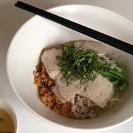เมนูของร้าน กินเส้น สนามบินน้ำ