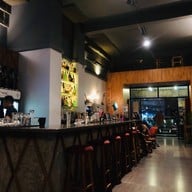 บรรยากาศ Roots