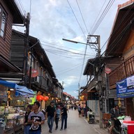 บรรยากาศ ถนนคนเดินเชียงคาน