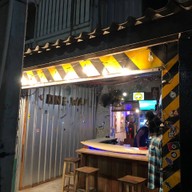 บรรยากาศ ONEWAY วันเวย์ลพบุรี