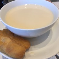 เมนูของร้าน Graceland