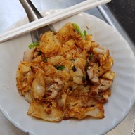 เมนูของร้าน ก๋วยเตี๋ยวคั่วเป็ดอร่อยริมทาง คลองถม