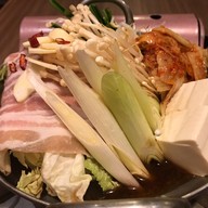 Shakariki 432 ธนิยะ (สุรวงศ์)