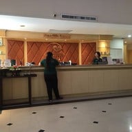 Healthland ปิ่นเกล้า