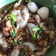 เมนูของร้าน ก๋วยเตี๋ยวหมูแม่เมาะ