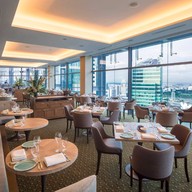 บรรยากาศ Artemis Grill