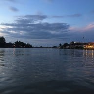 ลุงเสือ สเต็กถาดยักษ์