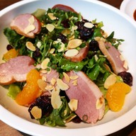 เมนูของร้าน DEAN & DELUCA มหานคร คิ้วบ์